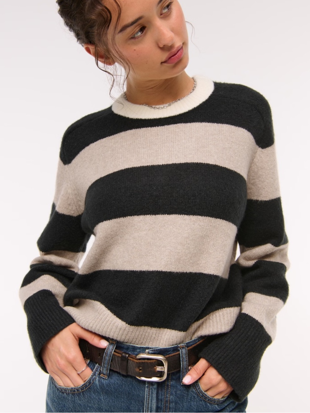 Abercrombie & Fitch Black and Cream Wide-Stripe Crewneck Sweater